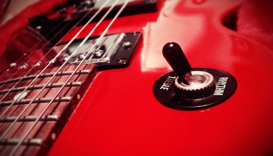 red-les-paul-guitar